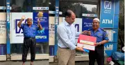 প্রধানমন্ত্রী তারেক রহমানের উপহারে আপ্লুত নিরাপত্তারক্ষী আব্দুস সালাম