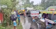 জয়পুরহাটে সড়ক দুর্ঘটনায় নারীসহ তিনজন নিহত, আহত ৭