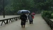 টানা বৃষ্টিতে চট্টগ্রামের পাঁচ জেলায় বন্যা, ১৫ হাজার পরিবার পানিবন্দী